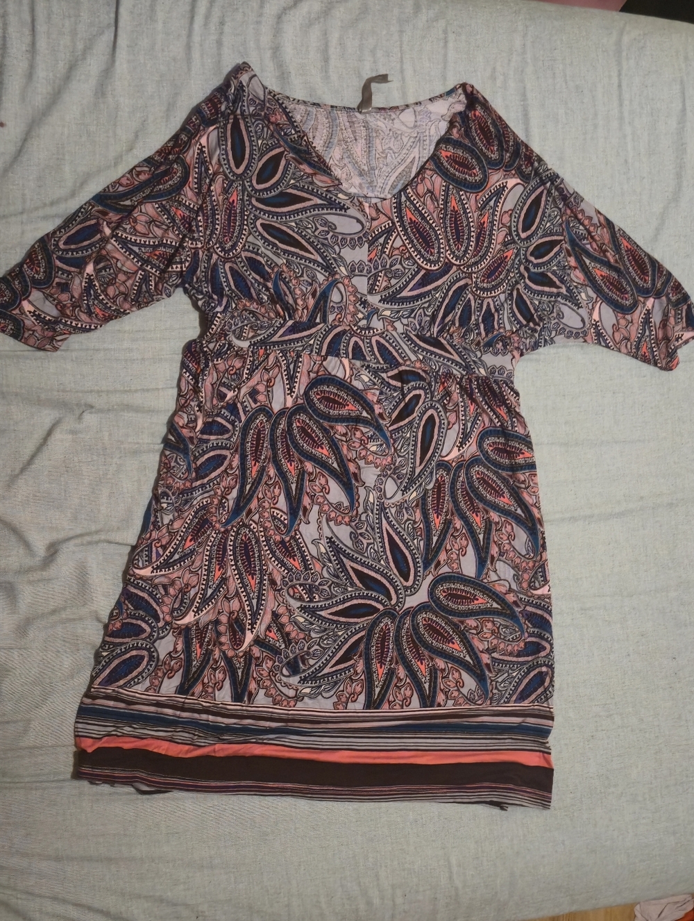 Women's Paisley V-Neck Tunic Dress - Pink Navy